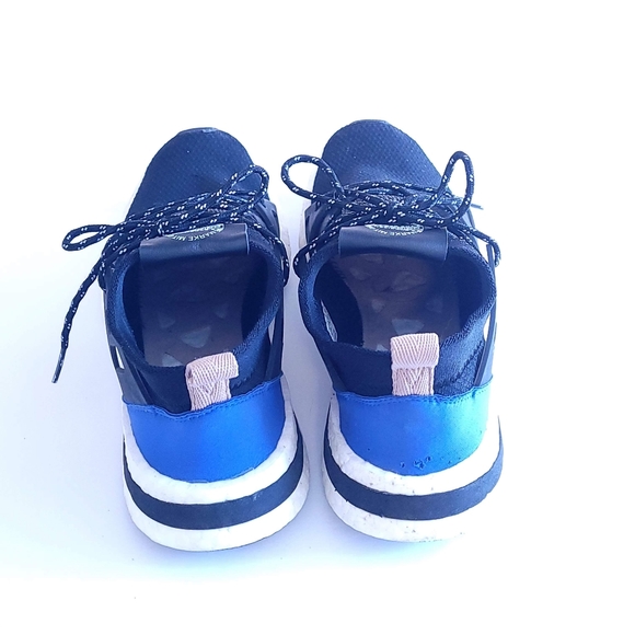 Adidas Flyknit Sneakers size 9 - Picture 2 of 8